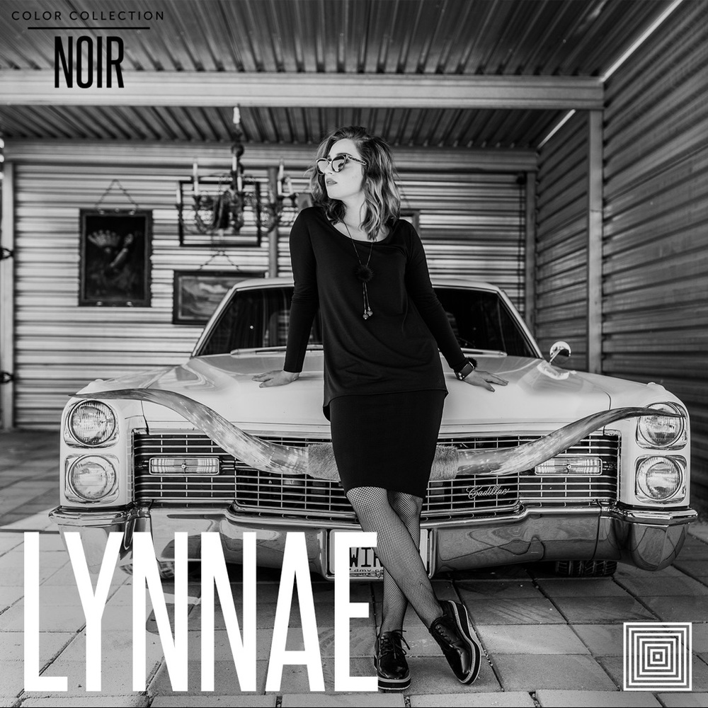 Long Sleeve Solid Black T-Shirt Lynnae
